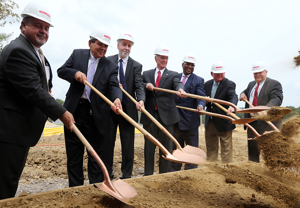 A ceremonial groundbreaking took place recently for  Oxford Pharmaceuticals’ $29.4 million plant. The new venture formed in Oxford, England will produce generic drugs in Alabama.