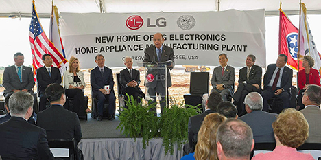 LG breaks ground on $250 million plant in Tennessee - LG Electronics recently broke ground at the site of the South Korean appliance manufacturer’s first washing machine plant in the United States. The 1 million-square-foot facility in Clarksville is projected to cost $250 million and create 600 new jobs.