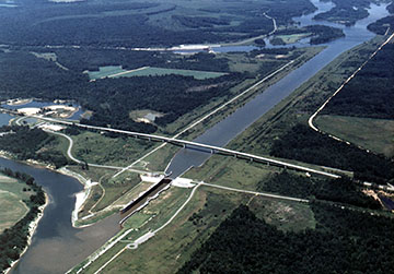 The Tenn-Tom Waterway celebrated the 30th anniversary of the $2 billion project in the fall quarter. 